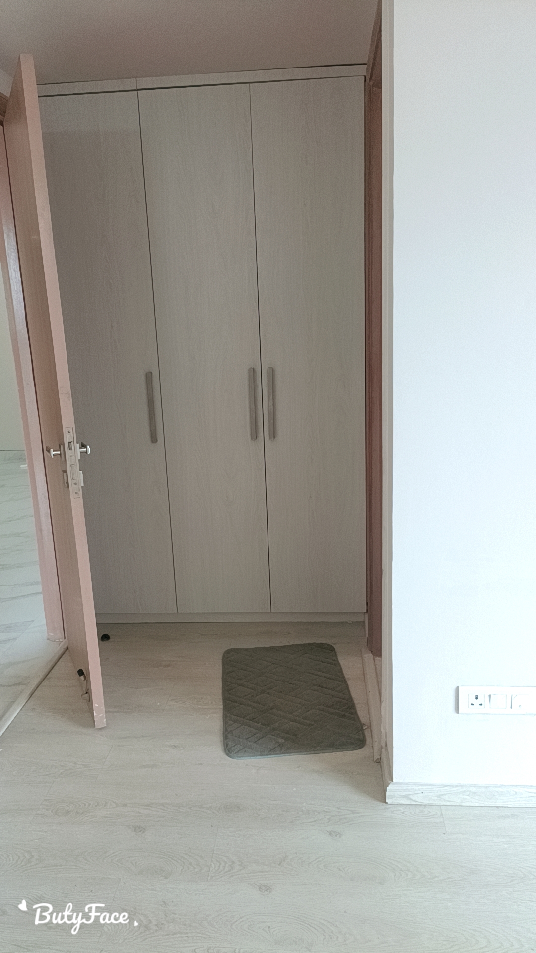 3 BHK + Servant Room,Study Room 2550 Sq.Ft. Apartment in Tata Primanti Phase 2