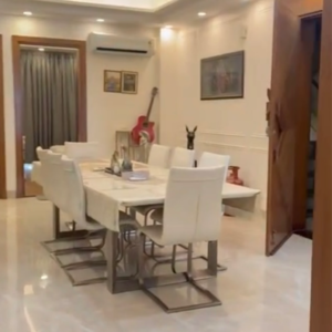 Team Area in 3 BHK Builder Floor at Sector 28 – for Sale