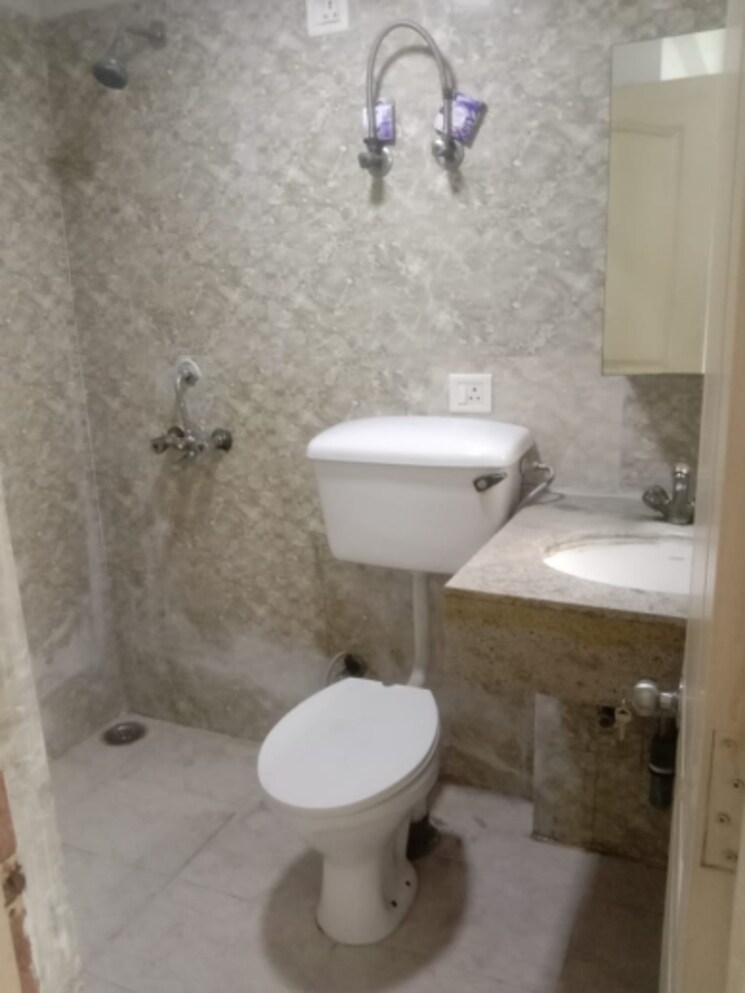 Bathroom, paras-seasons 2 Bedroom 830 Sq.Ft. Apartment In Sector 168 Noida 9007988