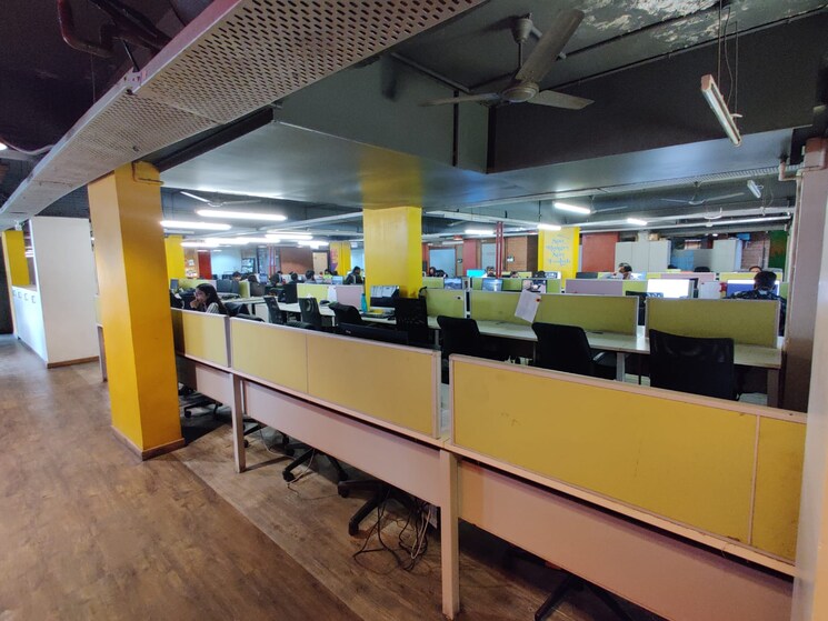 Team Area, ellisbridge Commercial Office Space 10300 Sq.Ft. In Ellisbridge Ahmedabad 9007994