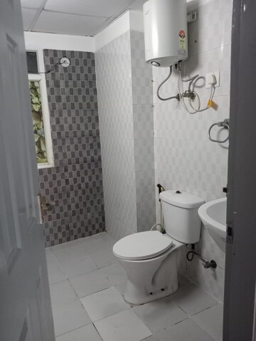 Master Bedroom in 3 BHK Builder Floor at RWA Apartments Sector 47, Sector 47 – for Rent