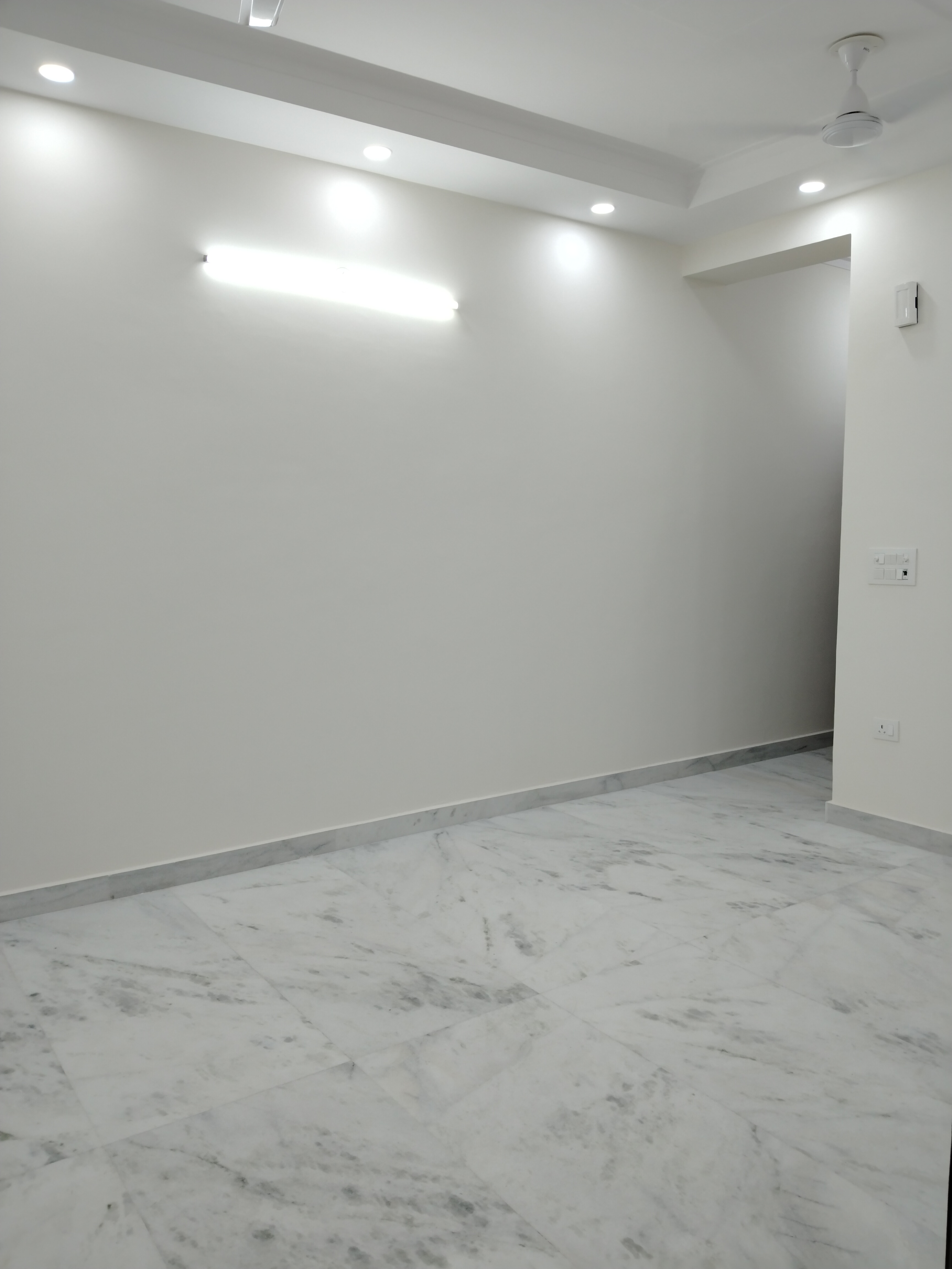 2 BHK + Pooja Room,Servant Room,Study Room,Extra Room Apartment For Rent in B Block Panchsheel Vihar 