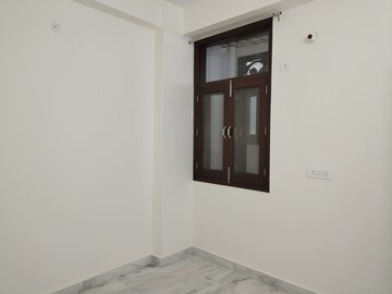 Room in 2 BHK Apartment at Panchsheel Vihar – for Rent