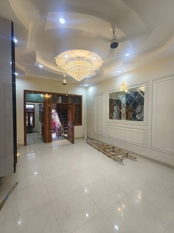 Room in 3 BHK Apartment at Shakti Khand iv – for Sale