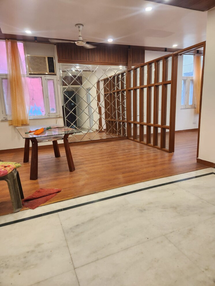 Living Room, rwa-qutab-enclave 2 Bedroom 700 Sq.Ft. Apartment In Katwaria Sarai Delhi 9008085