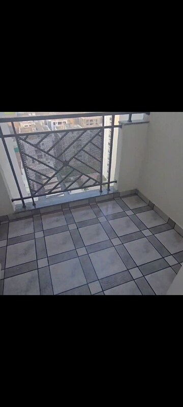 3 BHK Builder Floor For Rent in Central Park Flower Valley Aqua Front Towers, Sohna Sector 33