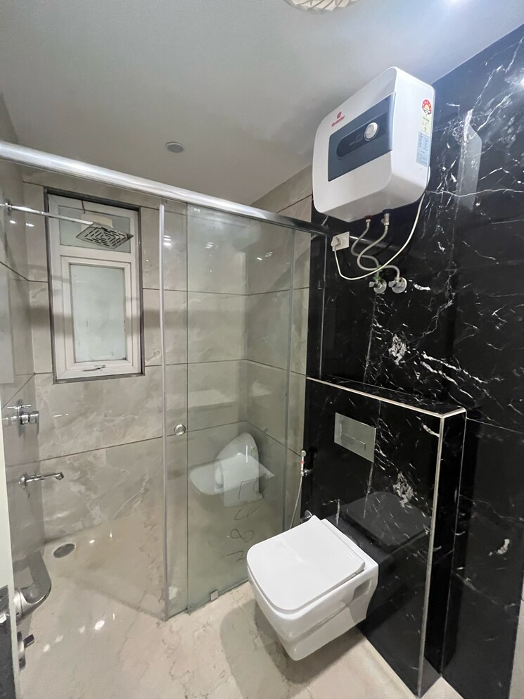 Bathroom, dlf-city-gurgaon 4 Bedroom 3200 Sq.Ft. Builder Floor In Sector 26a Gurgaon 9008128