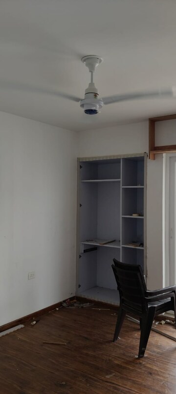 Furnished Amenities in 3 BHK Apartment at Rishita Manhattan, Gomti Nagar – for Rent