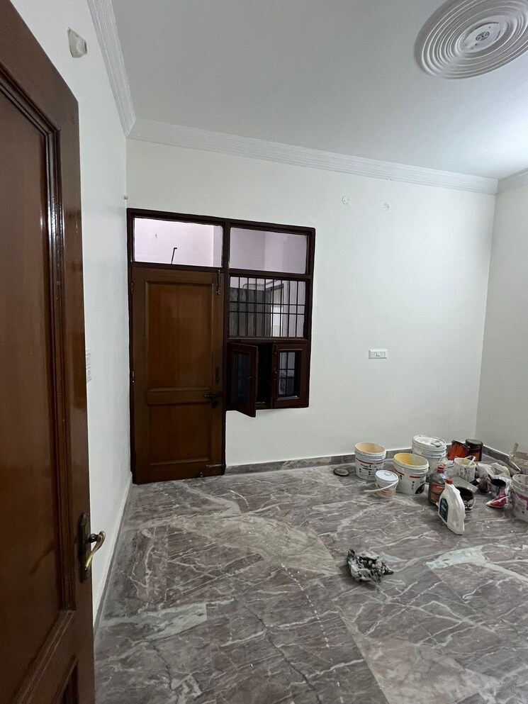 Room, ambala highway 6+ Bedroom 2200 Sq.Ft. Independent House In Ambala Highway Zirakpur 9008264