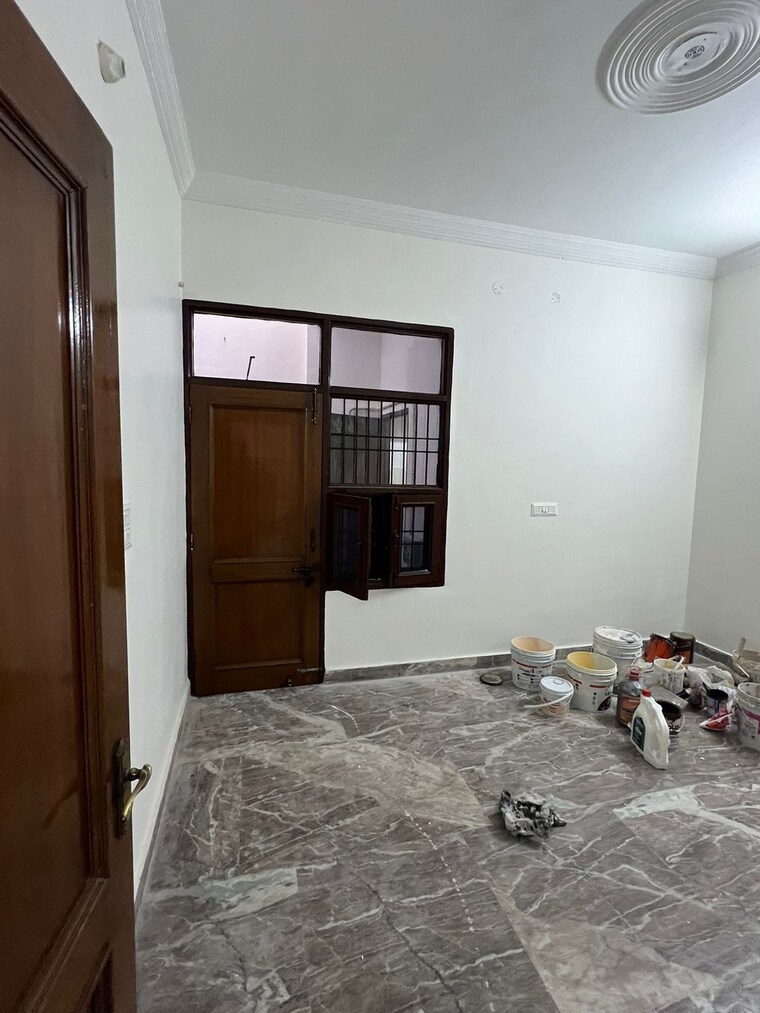 Room, ambala highway 6+ Bedroom 2200 Sq.Ft. Independent House In Ambala Highway Zirakpur 9008264