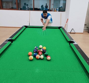Swimming Pool in 3 BHK Apartment at Cybercity Rainbow Vistas Rock Gardens, Hi Tech City – for Rent