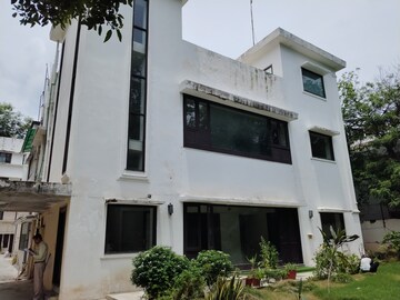 5 BHK Apartment For Rent in RWA Hauz Khas Block C 5, Hauz Khas