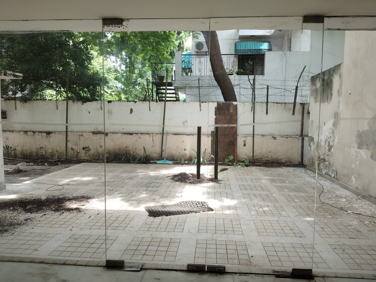 Exterior View, rwa-hauz-khas-block-c-5 5 Bedroom 6000 Sq.Ft. Apartment In Hauz Khas Delhi 9008199