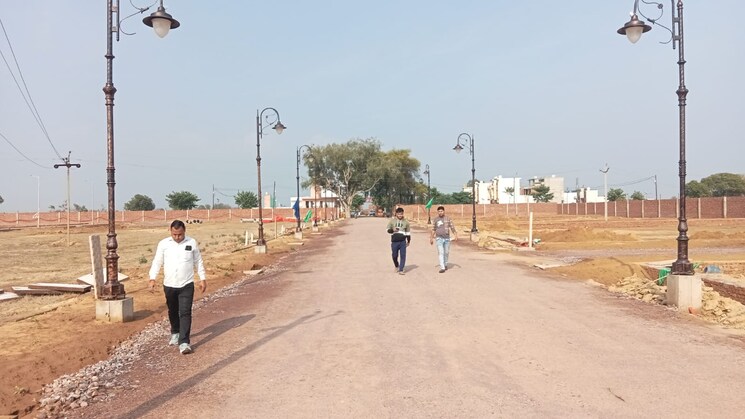  Parking, jattari  100 Sq.Yd. Plot In Jattari Aligarh 9008207