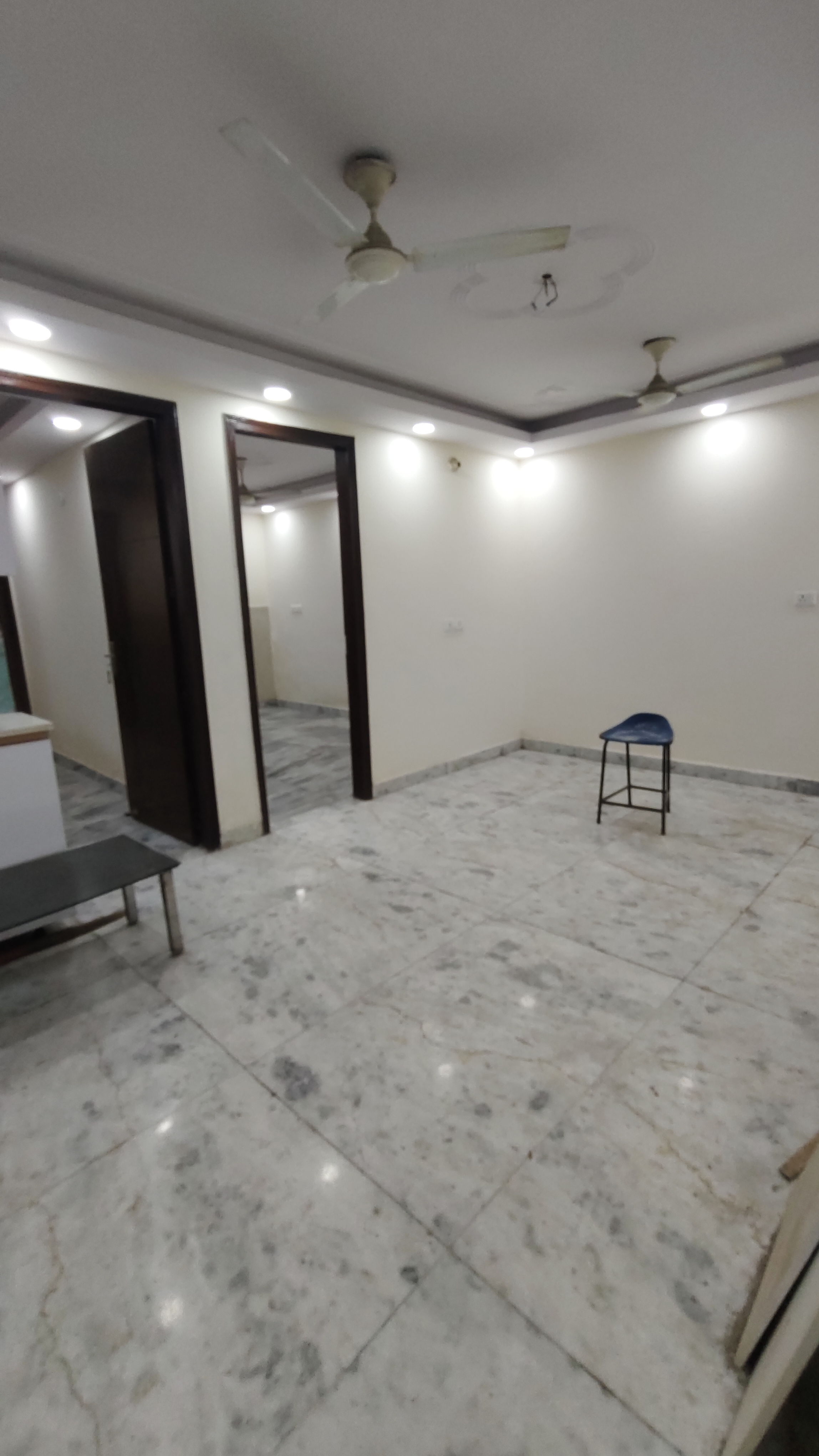 2 BHK + Pooja Room,Servant Room,Extra Room Builder Floor For Sale in Govindpuri