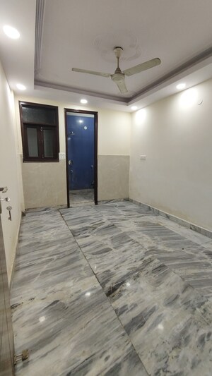 Room in 2 BHK Builder Floor at Govindpuri – for Sale