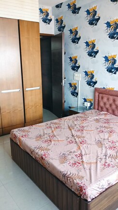 2.5 BHK + Servant Room Apartment For Sale in Parel