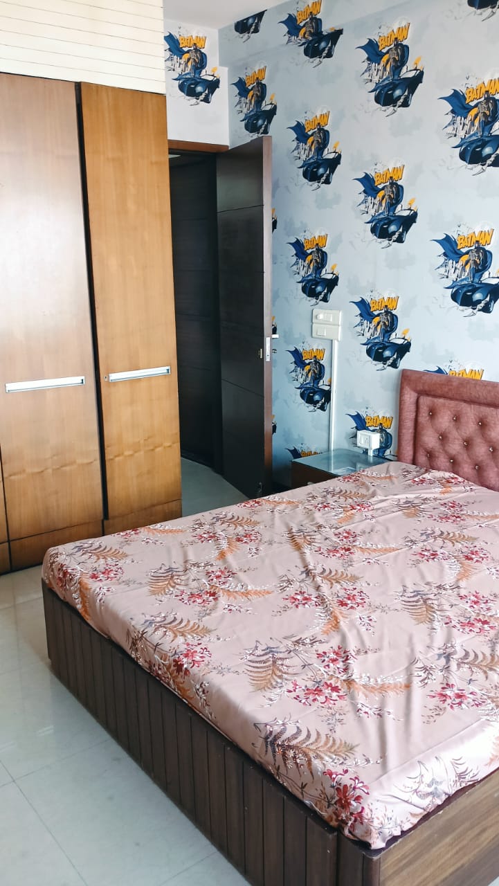 2.5 BHK + Servant Room Apartment For Sale in Ashok Towers Parel Mumbai