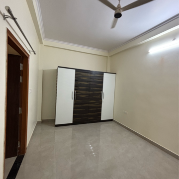 Room in 2 BHK Independent House at Gomti Nagar – for Rent