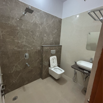 Bathroom in 2 BHK Independent House at Gomti Nagar – for Rent