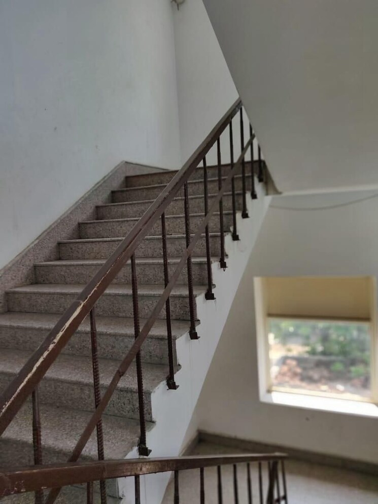 undefined, sector 65 Commercial Office Space 7000 Sq.Ft. In Sector 65 Noida 9008249