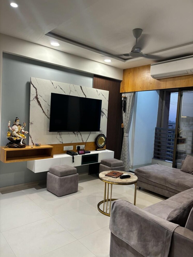 Living Room, gota 3 Bedroom 167 Sq.Yd. Apartment In Gota Ahmedabad 9008274