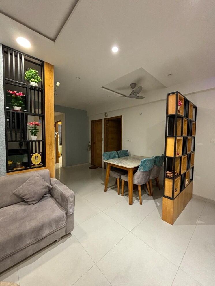 Living Room, gota 3 Bedroom 167 Sq.Yd. Apartment In Gota Ahmedabad 9008274