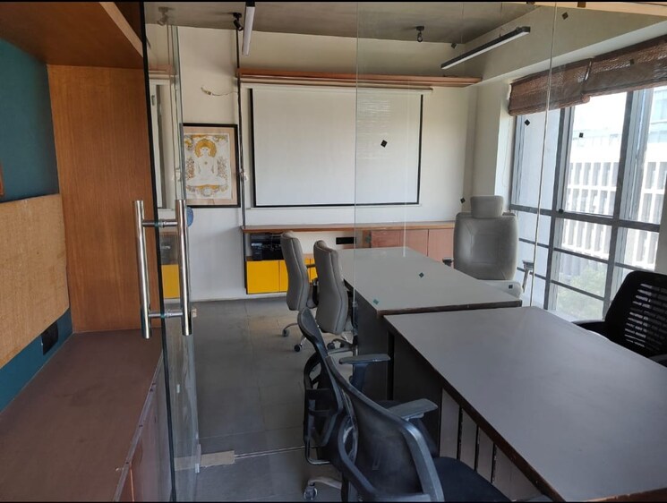 Team Area, thaltej Commercial Office Space 900 Sq.Ft. In Thaltej Ahmedabad 9008326