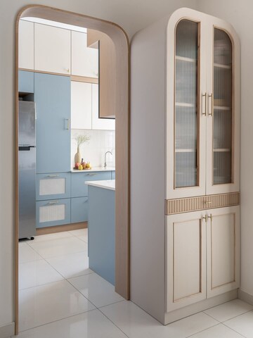 Room in 2 BHK Apartment at Andheri West – for Rent