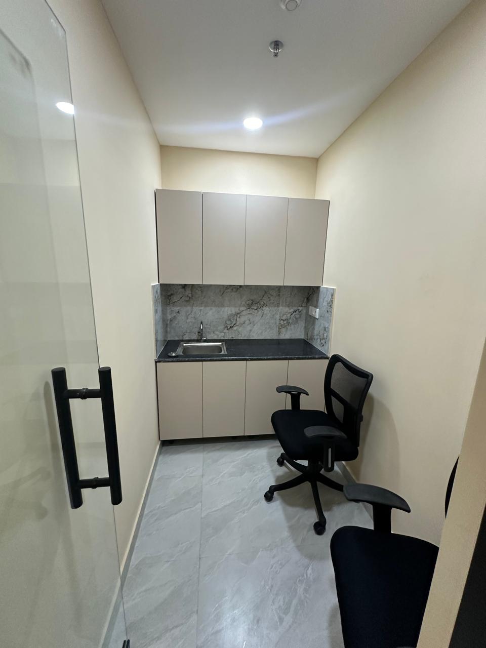 Office Space For Rent in JMD Galleria