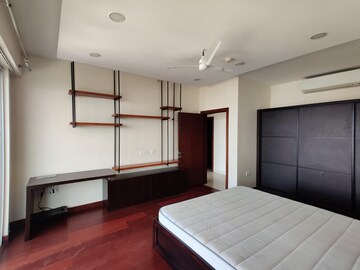 Room in 3 BHK Apartment at Karle Zenith Residence, Nagavara – for Rent