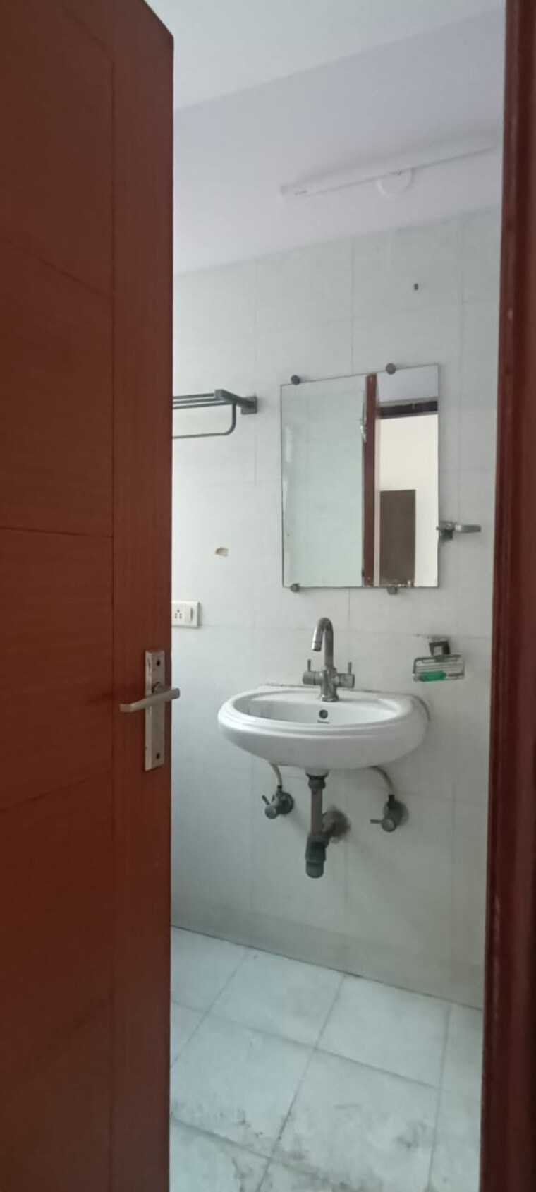 Bathroom, ramprastha-pearl-heights 3 Bedroom 1770 Sq.Ft. Apartment In Vaishali Sector 9 Ghaziabad 9008489