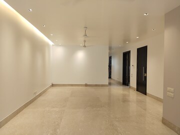 Room in 4 BHK Apartment at Boutique Residential Apartments D-6 4, Vasant Vihar – for Rent