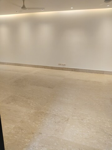 Room in 4 BHK Apartment at Boutique Residential Apartments D-6 4, Vasant Vihar – for Rent