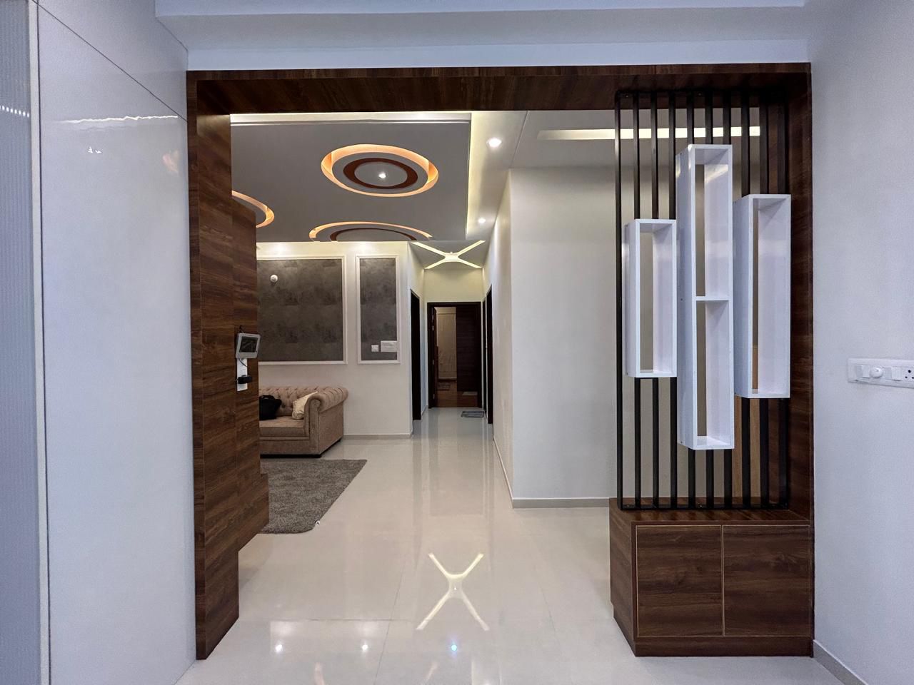 2.5 BHK Apartment For Rent in LnT Raintree Boulevard
