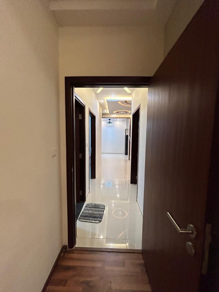 Room, lnt-raintree-boulevard 2.5 Bedroom 1300 Sq.Ft. Apartment In Hebbal Bangalore 9008553