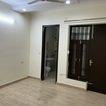 Room in 2 BHK Apartment at Ashoka Enclave 3, Sector 35 – for Rent