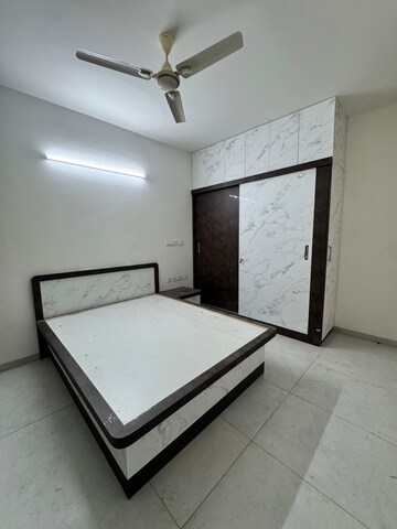 Room in 3 BHK Apartment at Casagrand Boulevard, Hennur Road – for Rent