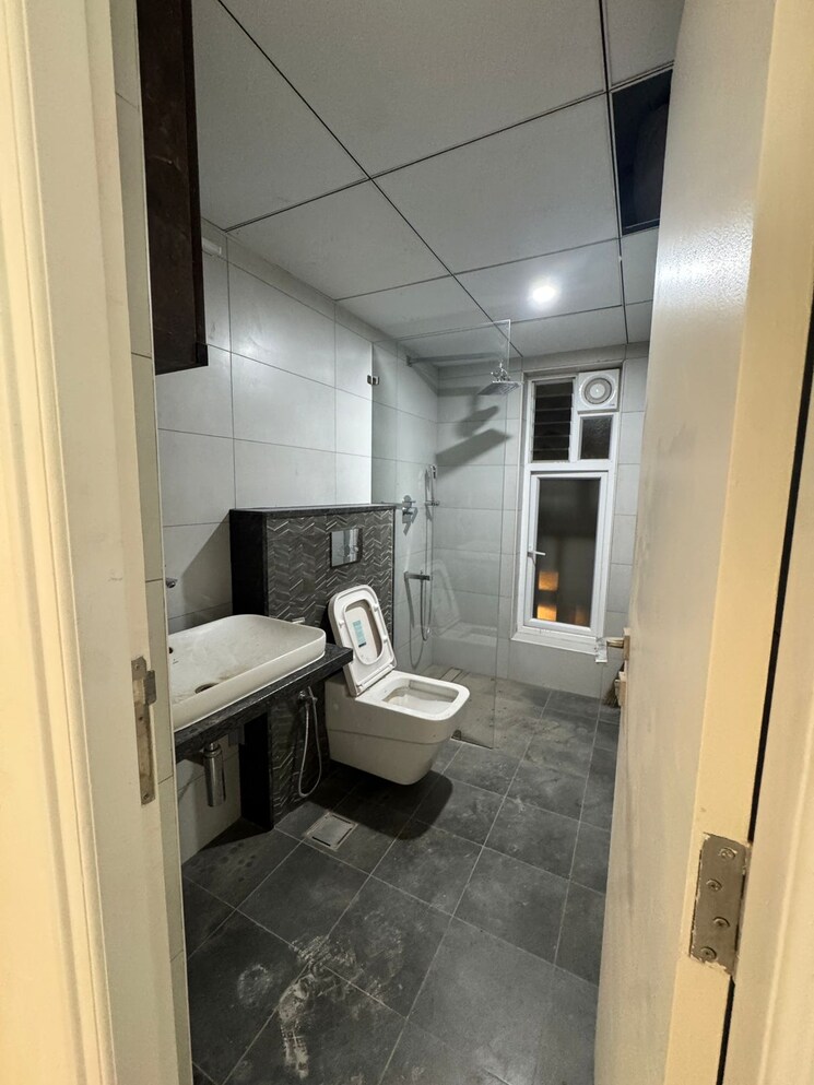 Bathroom, casagrand-boulevard 3 Bedroom 1697 Sq.Ft. Apartment In Hennur Road Bangalore 9008631