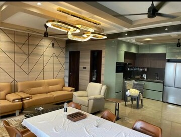 Team Area in 3 BHK Apartment at Andheri West – for Rent