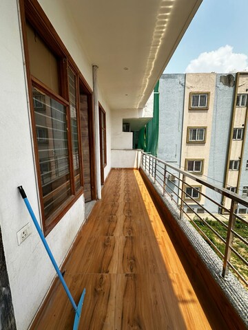 Balcony in 2 BHK Builder Floor at Sector 52 – for Rent
