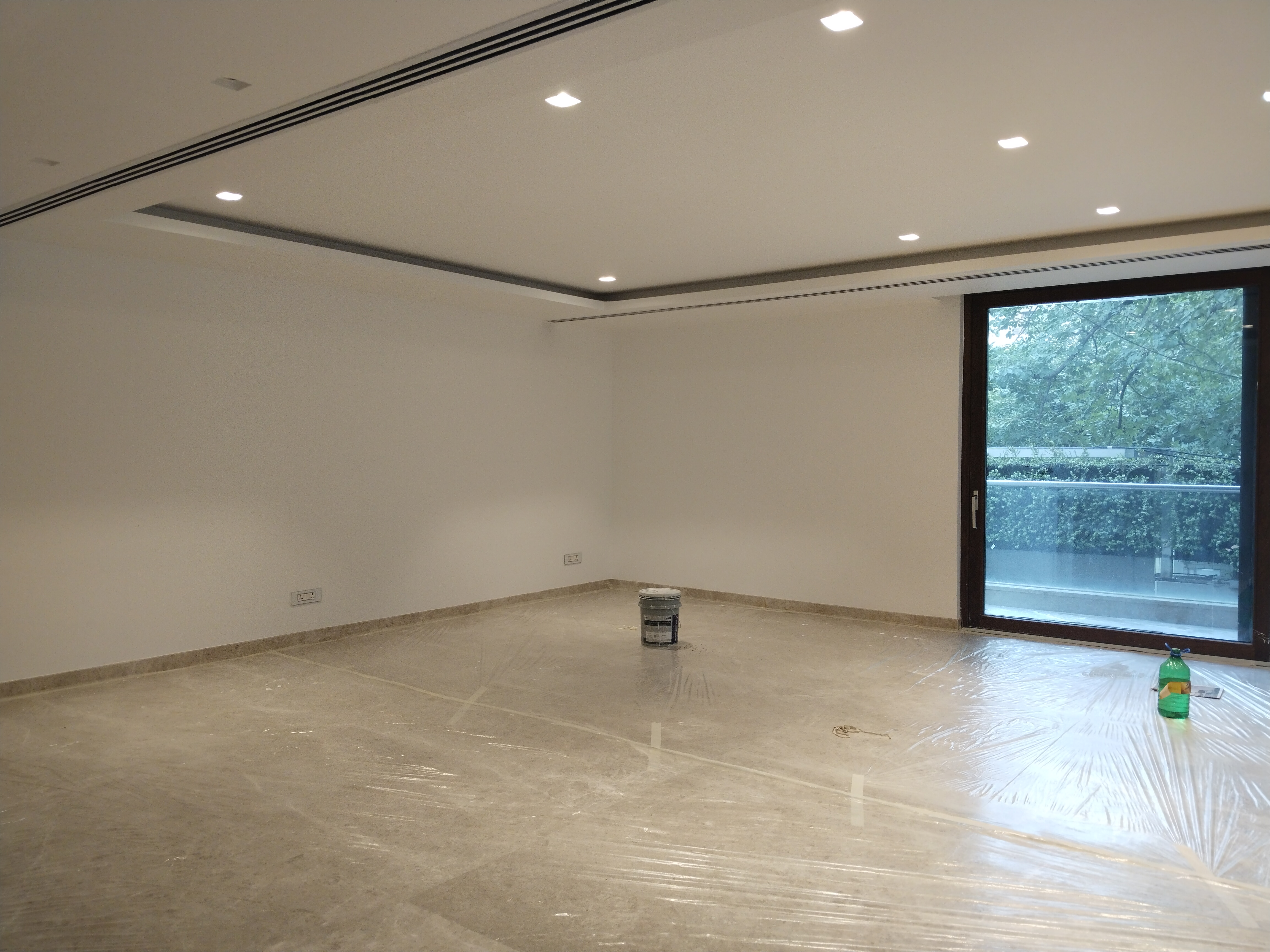 6 BHK + Pooja Room,Servant Room,Study Room,Extra Room Penthouse For Rent in Vasant Vihar