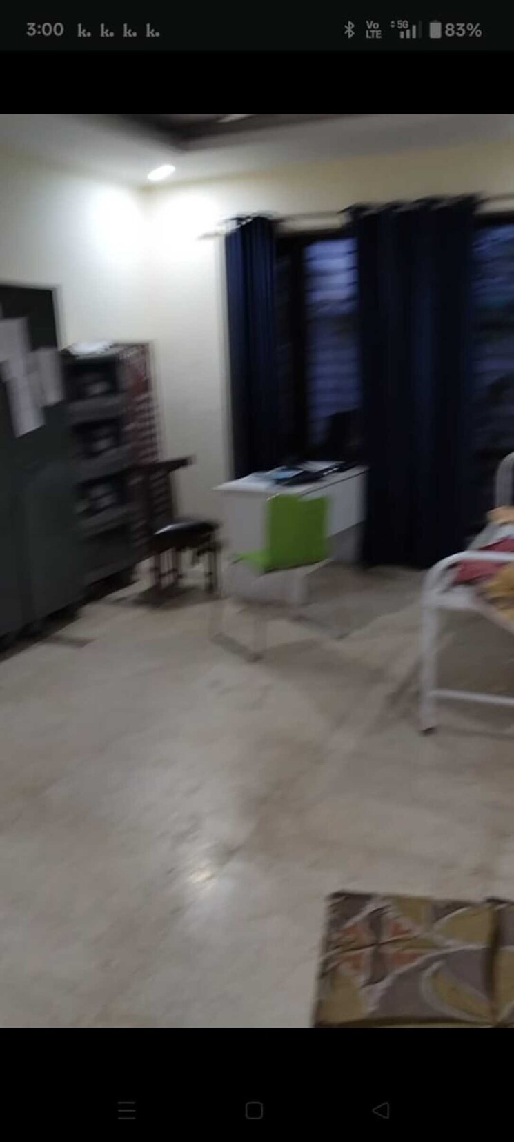  Parking, sector 52 6+ Bedroom 450 Sq.Mt. Independent House In Sector 52 Noida 9008538