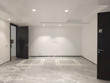 Room in 6 BHK Penthouse at Vasant Vihar – for Rent