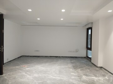 Room in 6 BHK Penthouse at Vasant Vihar – for Rent