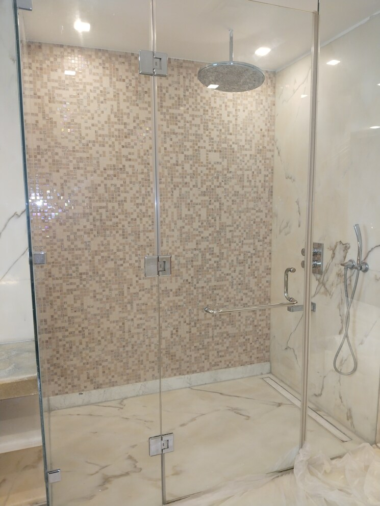 Bathroom, vasant vihar 6 Bedroom 7200 Sq.Ft. Penthouse In Vasant Vihar Delhi 9008627