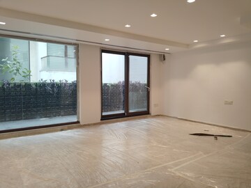 Room in 6 BHK Penthouse at Vasant Vihar – for Rent