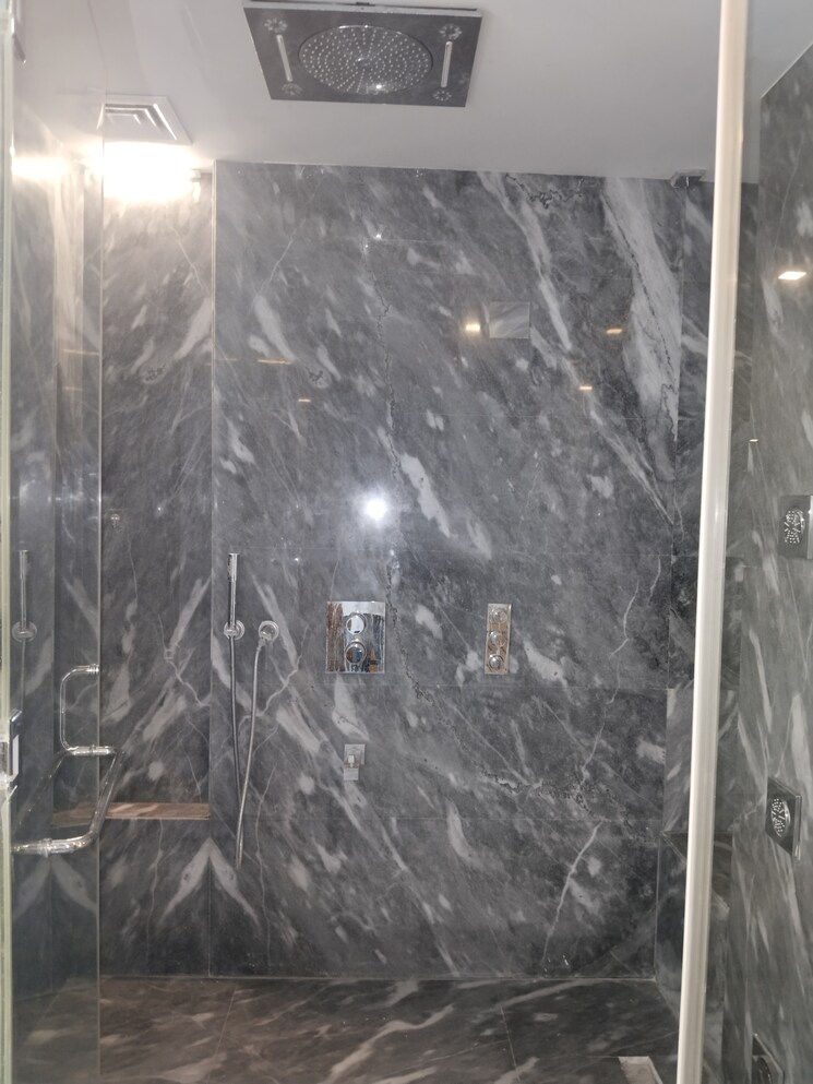 Bathroom, vasant vihar 6 Bedroom 7200 Sq.Ft. Penthouse In Vasant Vihar Delhi 9008627