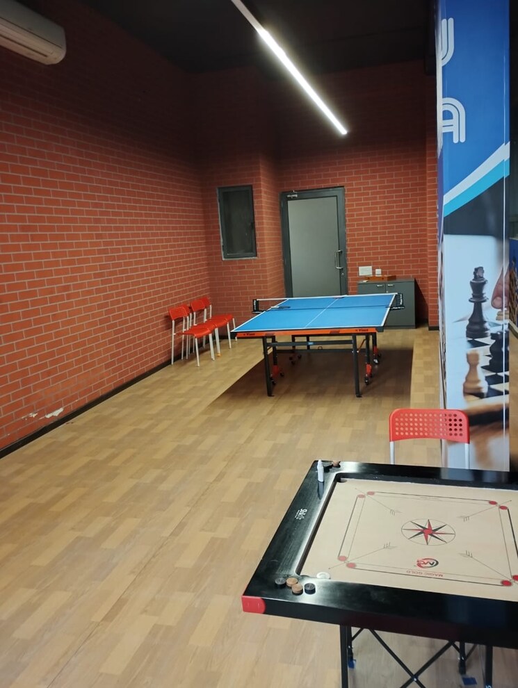 Team Area, united-world-trade-tower Commercial Office Space 893 Sq.Ft. In Makarba Ahmedabad 9008692