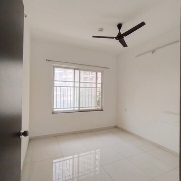Room in 2 BHK Apartment at Kolte Patil Life Republic, Hinjewadi – for Rent